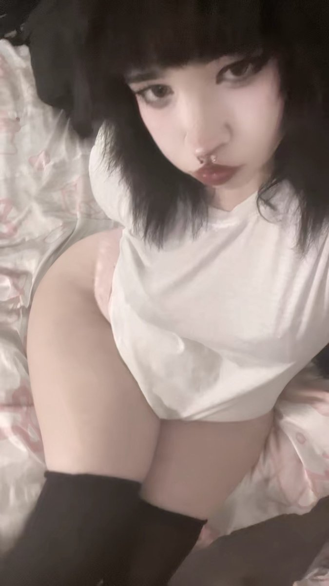 virtualvwampire's tweet image. do u guys even fw puppygirls anymore?

#nsfw #nsfwtwt #puppygirl #petplay #cnc #cnctwt #promotwt #daddykink #ddlg #egirl