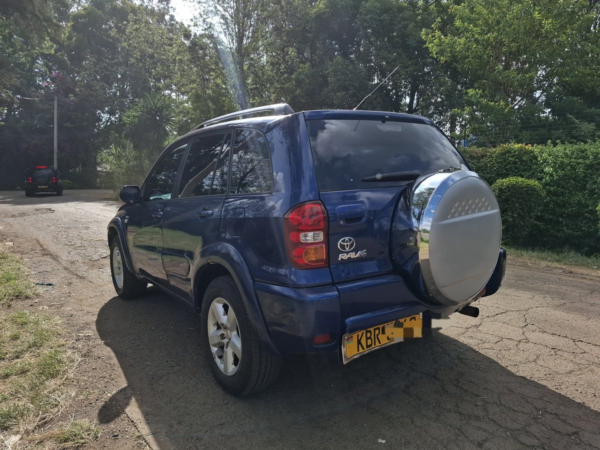 2004 Rav 4 XT3
2000cc 1AZ FE
5 speed manual
Sunroof
New tyres
148k miles
4WD
Major serviced 
Good fuel consumption of up to 12-15kpl
Engine, gearbox, and diff in good health
Factory paint
Will need slight touch ups
Ksh. 850k negotiable on viewing
0701888990