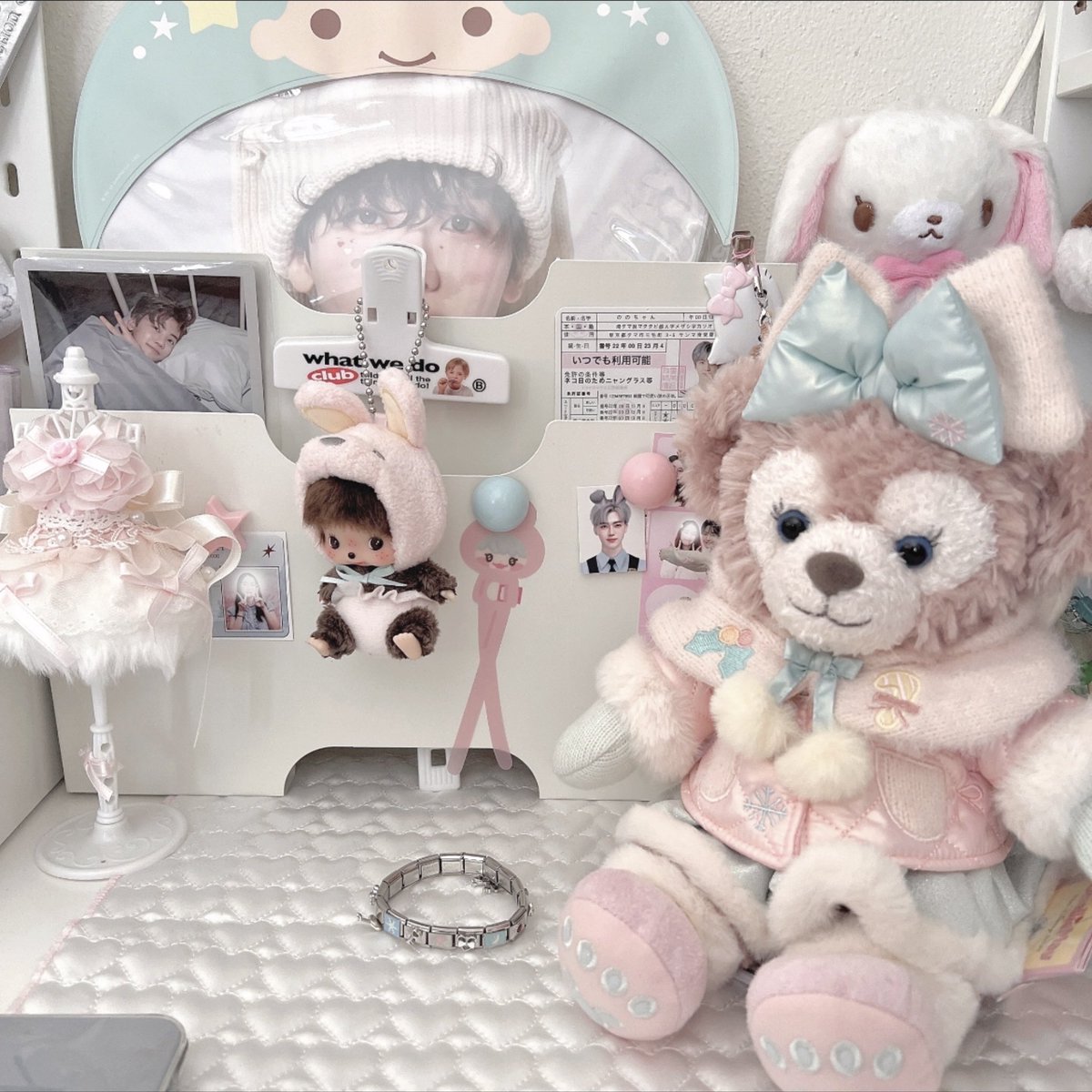 lattenamin's tweet image. desk cute 🤍⛲️🏩
☆꒰ ⸝⸝ɞ̴̶̷ ·̮ ɞ̴̶̷⸝⸝꒱˚₊·—̳͟͞͞♡
♡! 💉🩰
🎀🧸