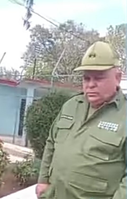 Debemos archivar fotos de represores, fuego con esta gentuza, ellos no han tenido piedad nunca, pues, candela con ellos.