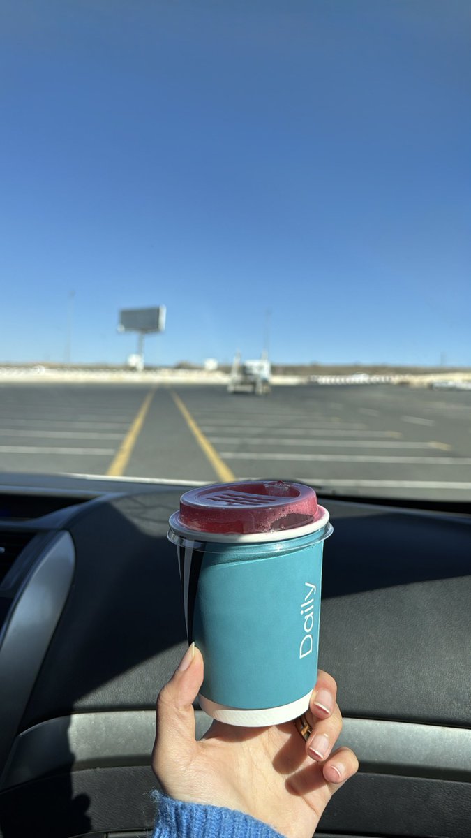 kvvuk's tweet image. 