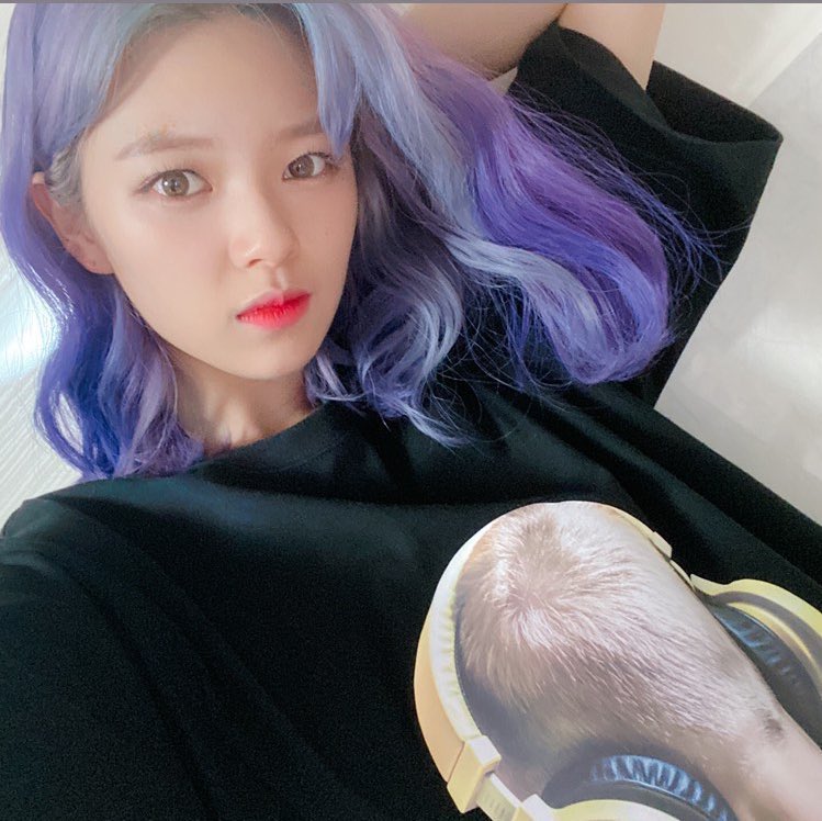 ジョンヨンちゃんがブリーチしてるだとお!?!?ついに派手髪復活くるのね