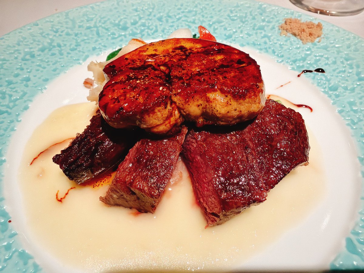 FinNekomoco's tweet image. 近江牛シャトーブリアンとフォアグラ