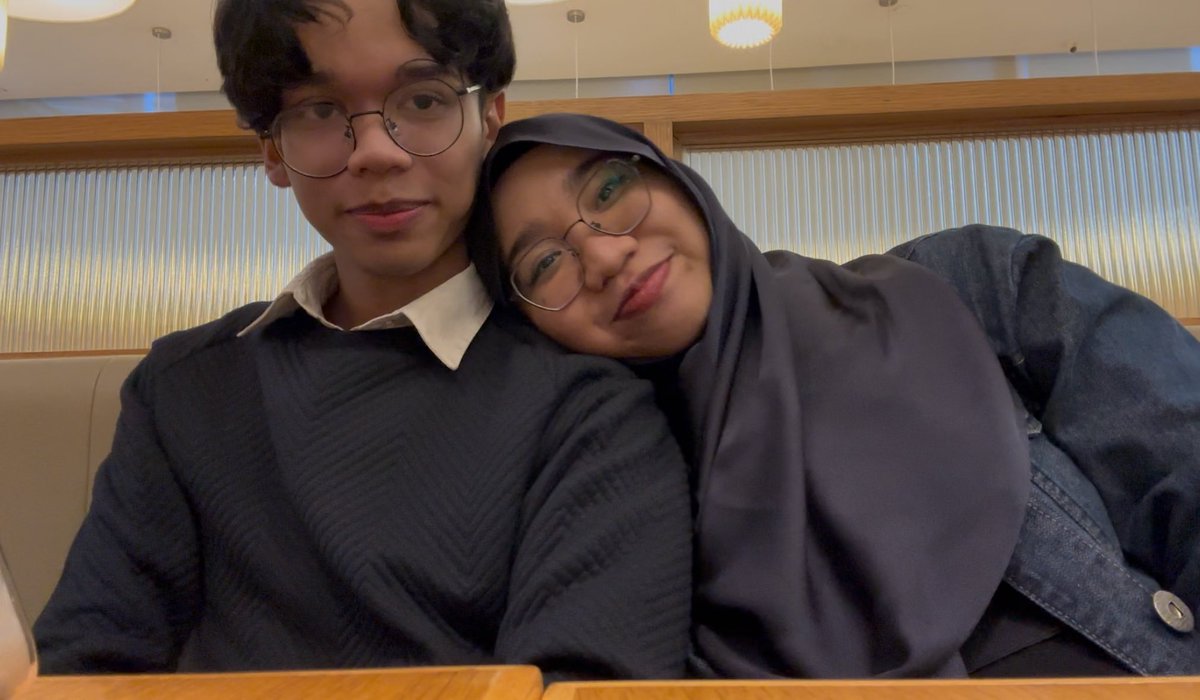 smolder’s mother tweet media