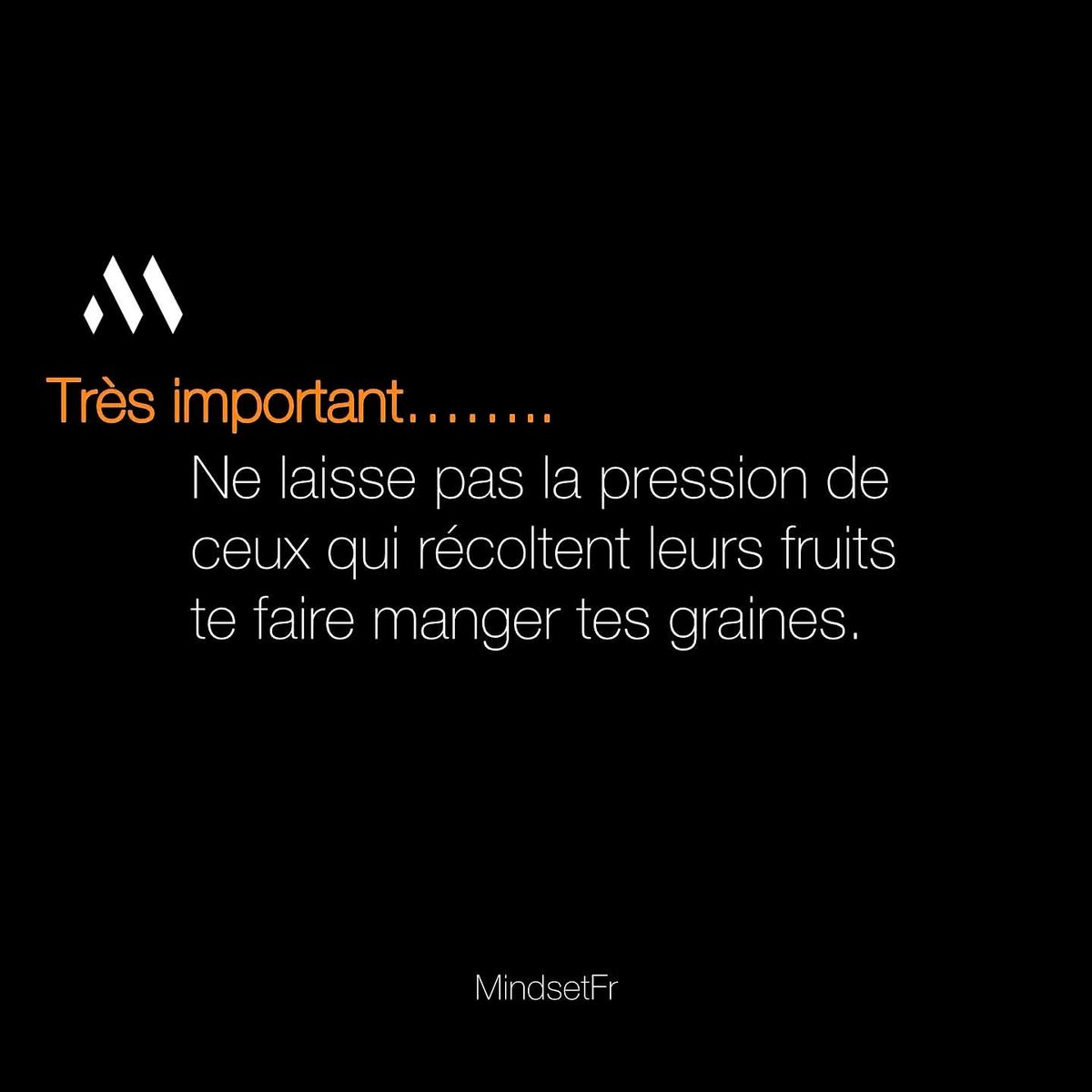 Bonne, heureuse et fructueuse année à toutes et à tous, en ce 4ème jour de l'an 2026 ! 🎉✨️🍾🎊🎈

2026 : Année de #défis et de #restauration ✨️🔥✨️

De la part de la Femme Toujours Authentique 😉