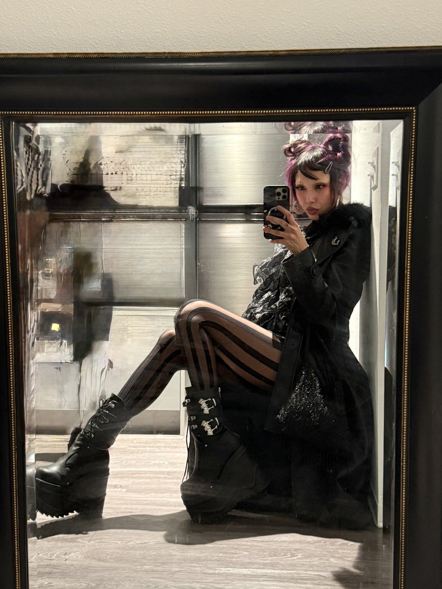 Xochi Moon | tweet media