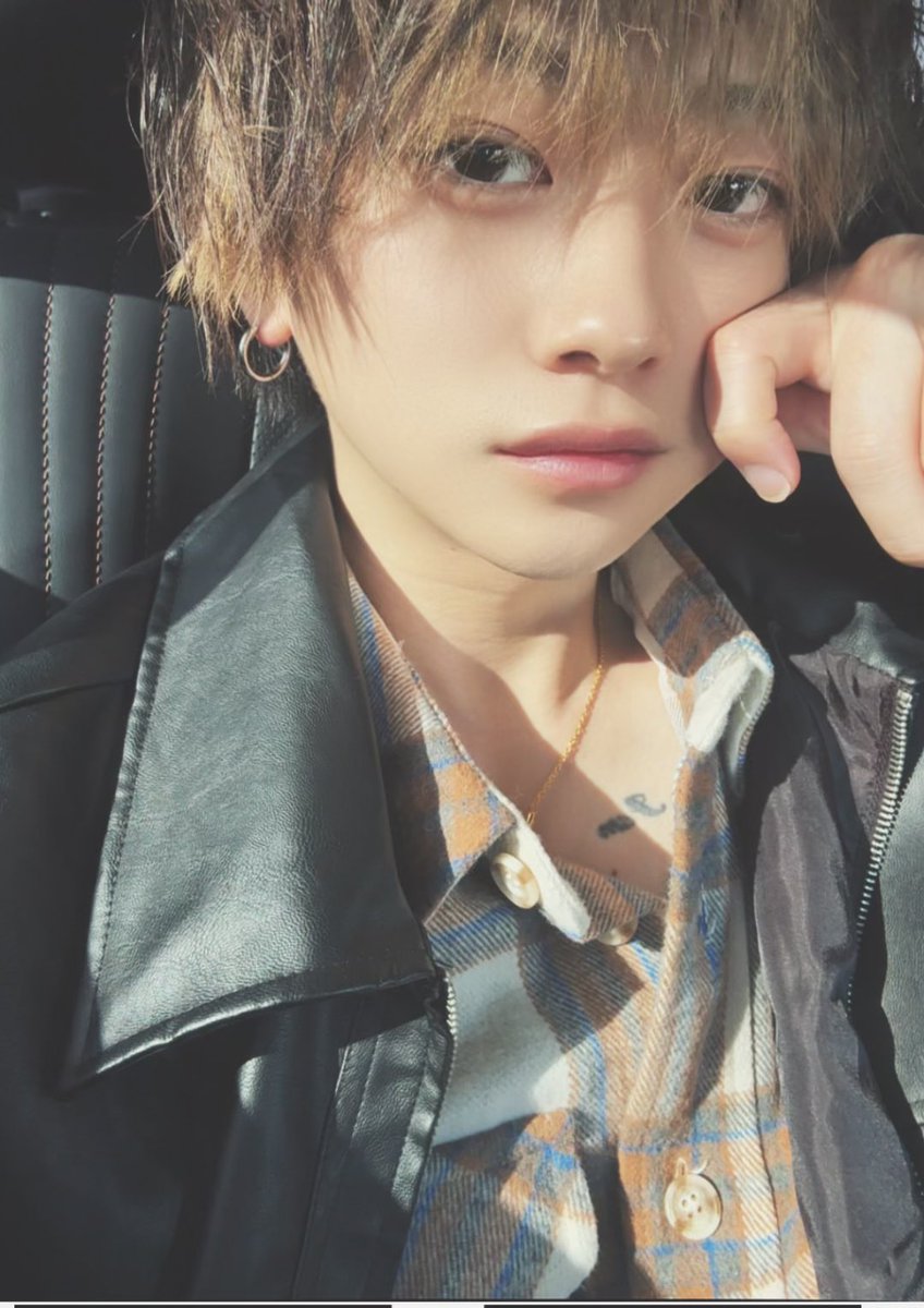 Raiki63361's tweet photo. happy new year. https://t.co/O2J9tNWo0C