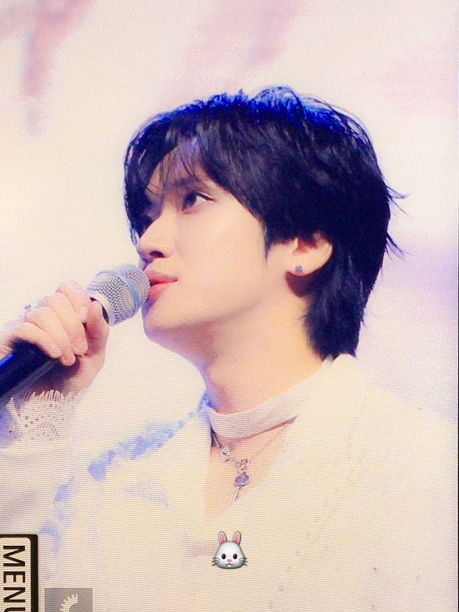 23년도첫콘때얼굴같고아름답고예쁘고잘생겨서감탄만하고왓네요