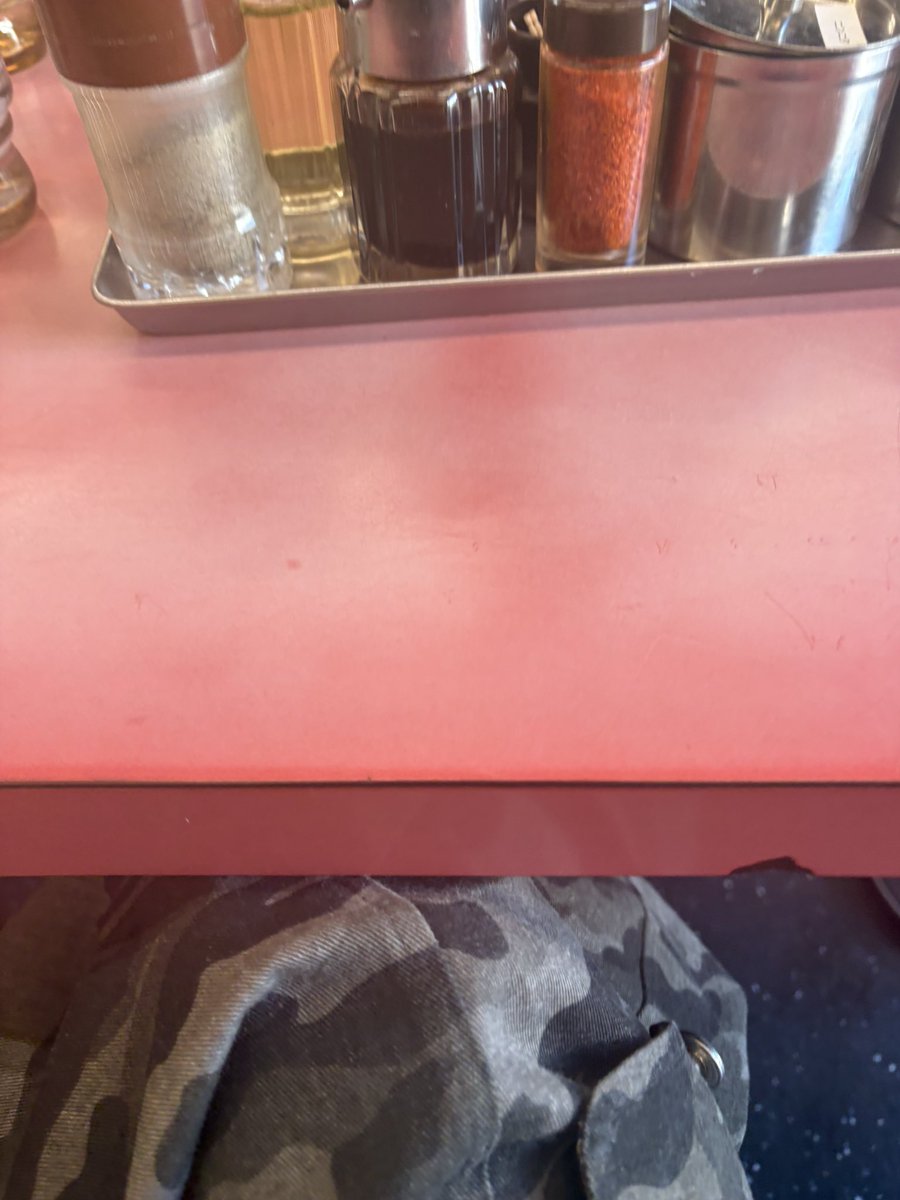 161____'s tweet image. パピーと山岡家来たらたかねこ流れてた(；；)
カスタムしながら花は誓いを忘れない😭
 #すうですぅ  #高嶺のなでしこ