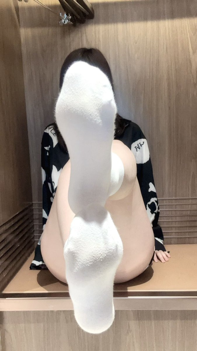 小猫吃薯条 tweet media