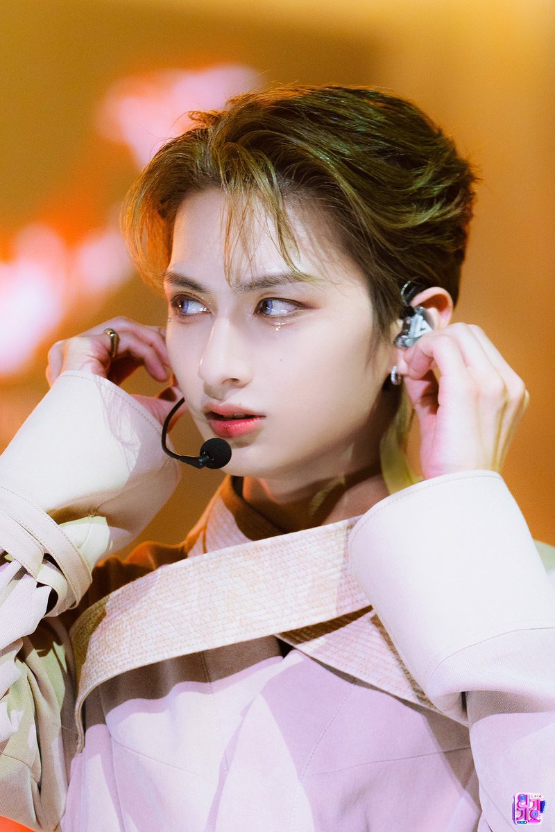 문준휘 얼굴 tweet media