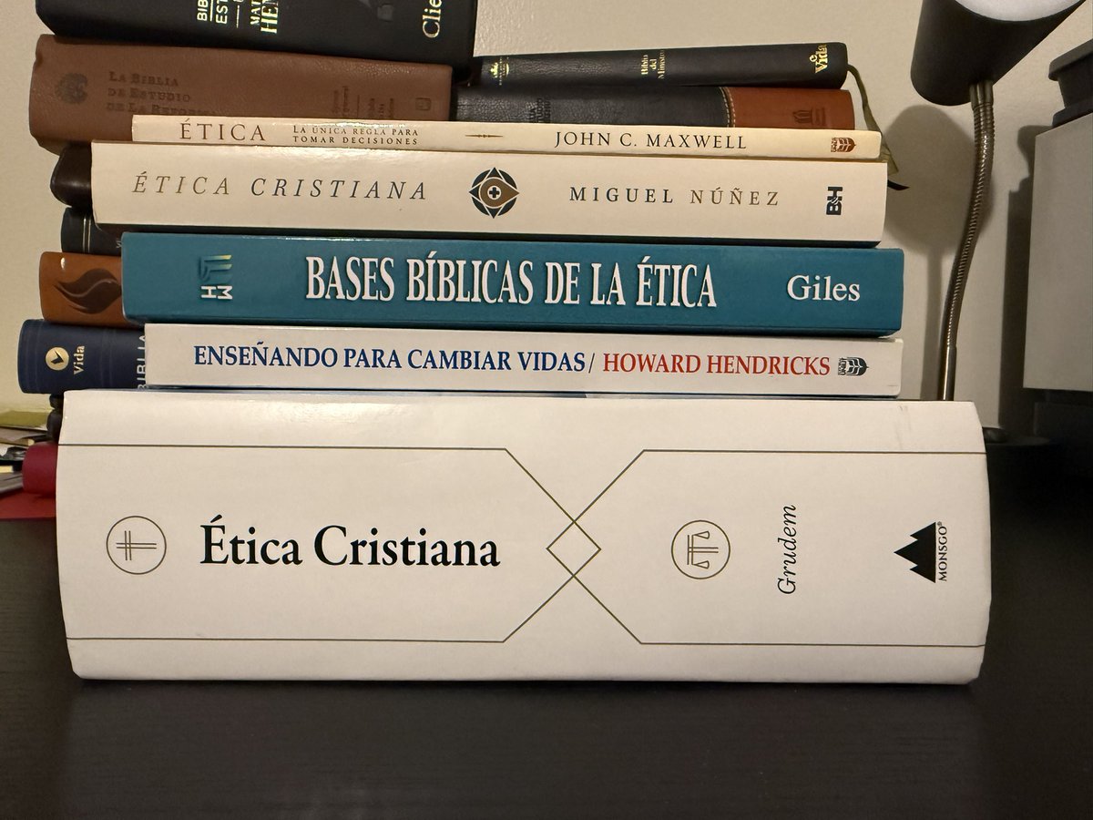 DavidFuentes68's tweet image. Aprendiendo un poco más de la Ética cristiana.