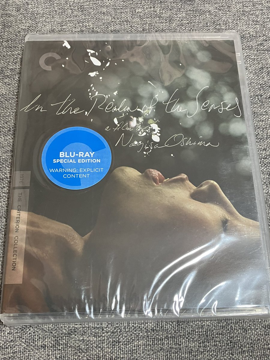 愛のコリーダ』クライテリオン盤Blu-rayを買ったら、ステッカーに書