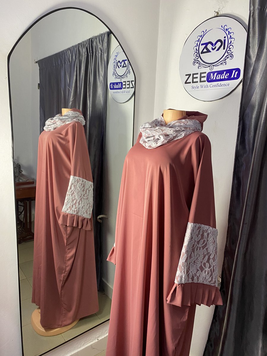 zeemade_it's tweet photo. I take God beg you help me RETWEET.🙏

As we all know Ramadan is fast approaching and our Rodiyah Lacey khimar can serves as prayer dress,Also for hajj/ Umurah and of course everyday wear.
 It is lush, breatheanable and lighten on the skin.

🏷️ 20,000NGN.
📍Lagos. https://t.co/cluET3GfzS