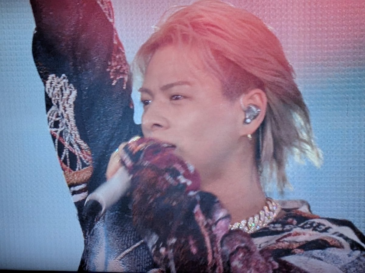 明日日常に戻る前に動画を見まくるんだ。 #Number_i