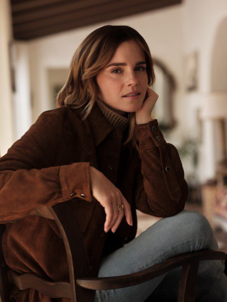 mawsrat's tweet image. Lady Em

#WeMissandLoveYouLadyEm