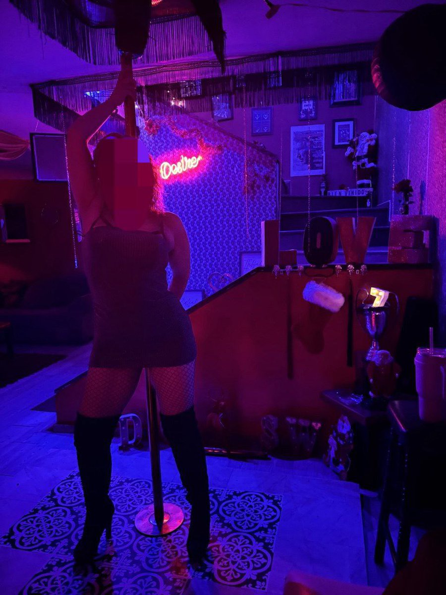 AxlyBeca's tweet image. Pues aquí andamos pasándola de lujo @DesireMty #SabadoDePutería #SabadoDeMorboYProvocación