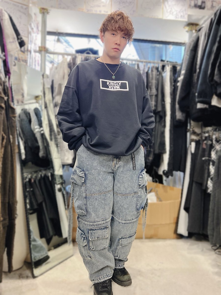 KINGLY_MASK's tweet photo. 髙島洋樹 × KINGLYMASK  1日店長イベント！

16:00~18:00

※整理券は17:15まで順次配布予定です！

よろしくお願いします！

TikTokに一言コメント動画も更新したので、よろしくお願いします！

https://t.co/A2JNYKRUFe https://t.co/QV2pdfveHt