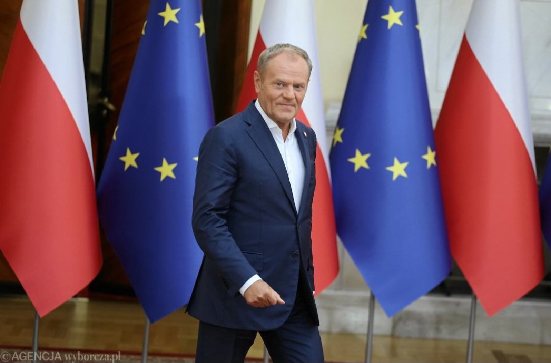 W 2026 roku Polska otrzyma 180.000.000.000 złotych co bedzie najwyzszym rocznym poziomem finansowania z UE od momentu przystąpienia do Unii - a teraz wyobrazcie sobie ze dalej nierzadzi Moradziecki - zobaczylibyscie zlotowke jak swinia niebo