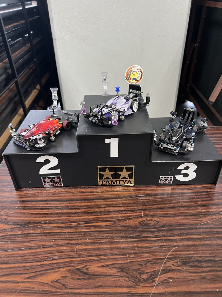 album0924's tweet photo. 今日のミニ四駆定例会
VZ使用
オープン1位🎉
裏3位でした
チャンピオン戦に出れる😤😤😤 https://t.co/VayS5kPXhk