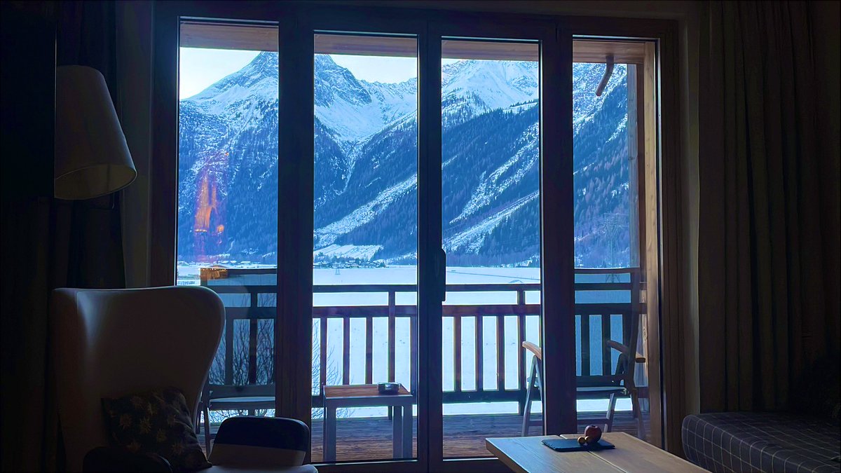 Jawdropper 🌊 tweet media