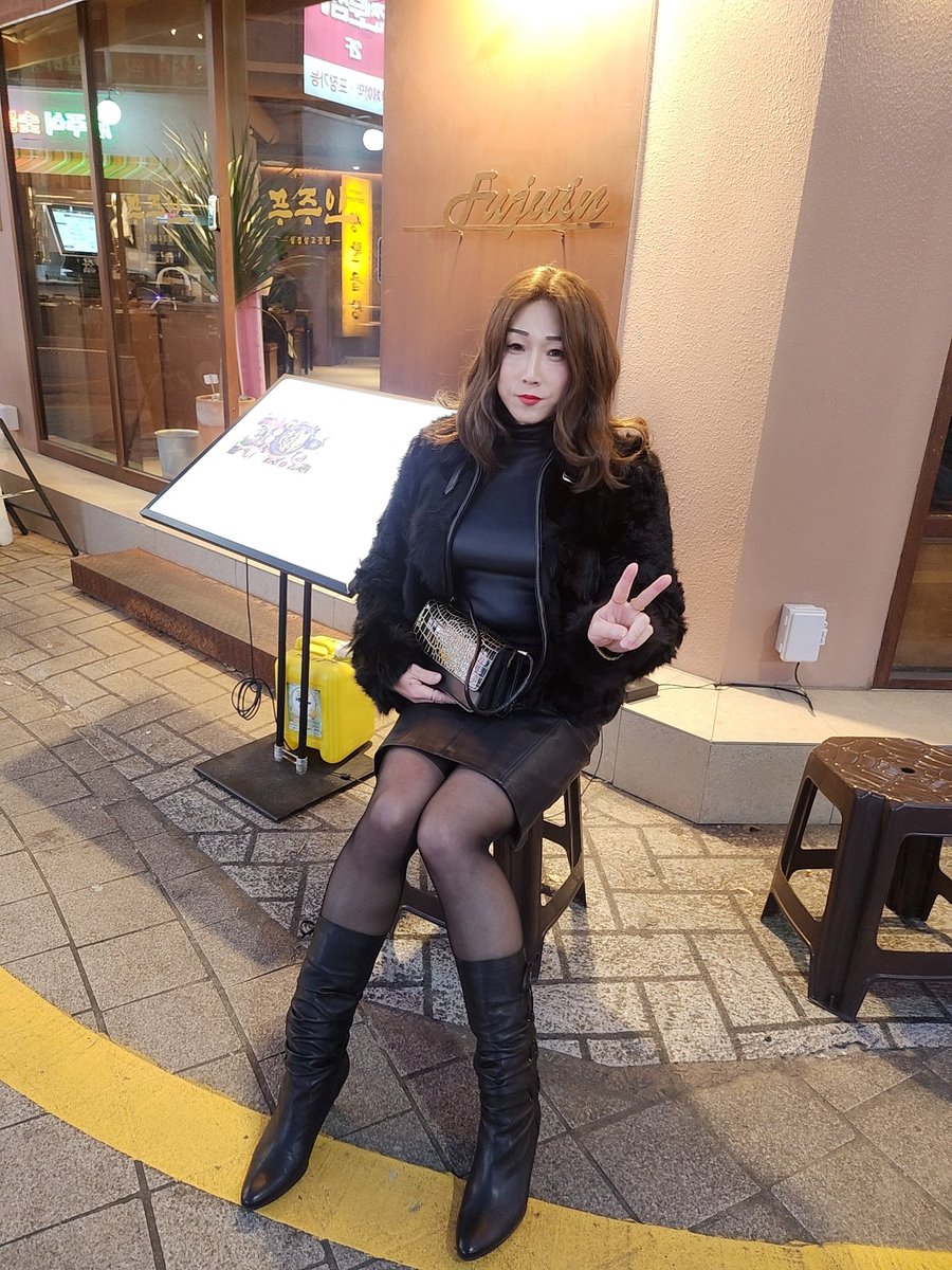 길을 걷다가 이쁜곳 있음,어김없이 사진을 찍는다!