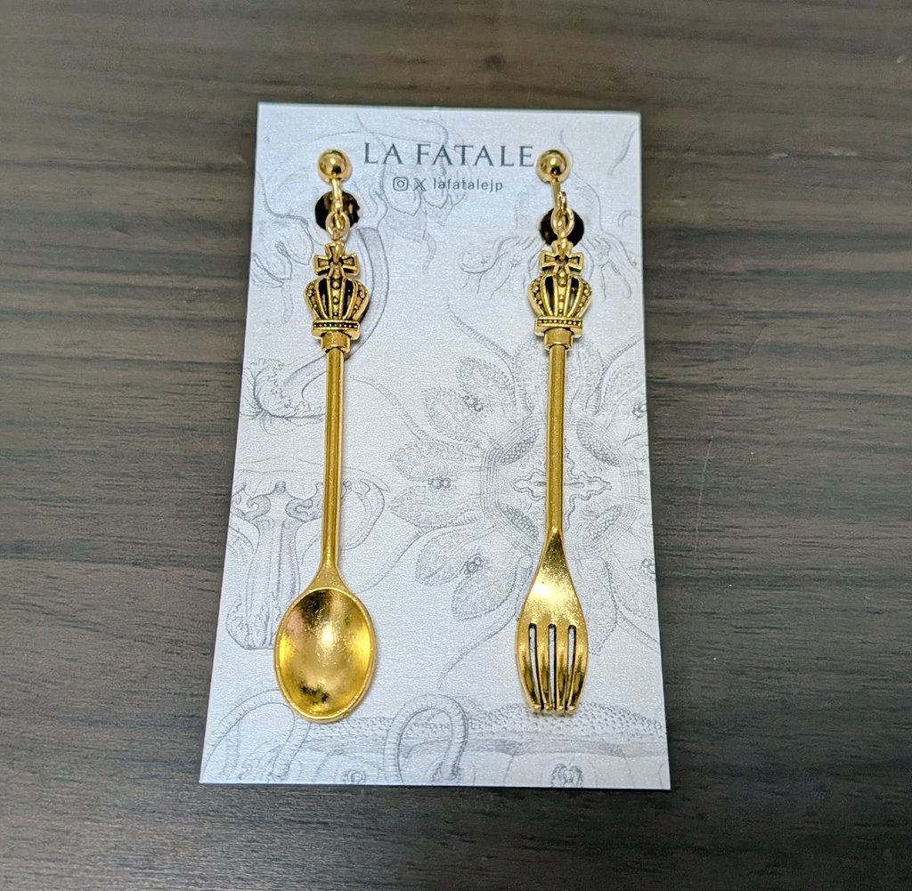 hazel_classical's tweet image. 今年の初買いはラファタルさんのカトラリーイヤリング✨️