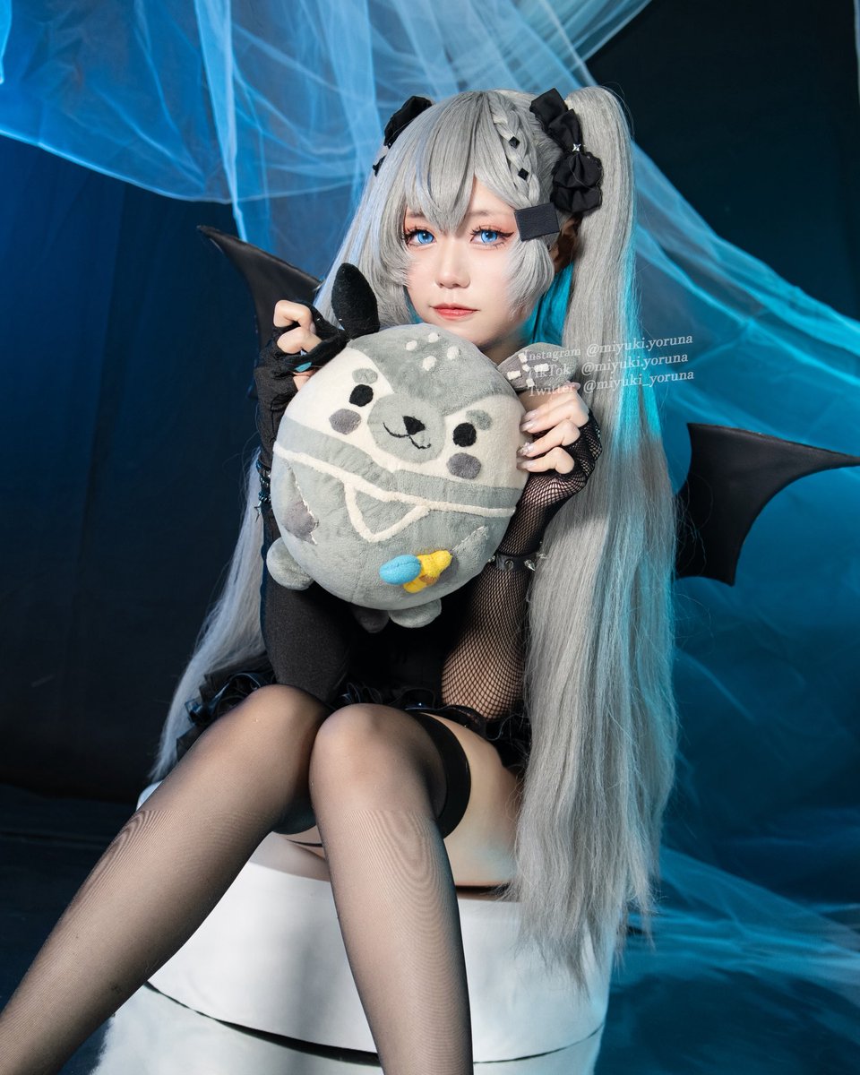 miyuki_yoruna's tweet image. Bakso gepeng 

#vestiazeta #zetacrylic