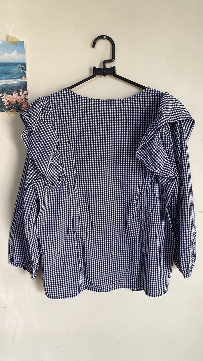 BBRVEL's tweet photo. Blouse korea https://t.co/AjAf4p9mBr