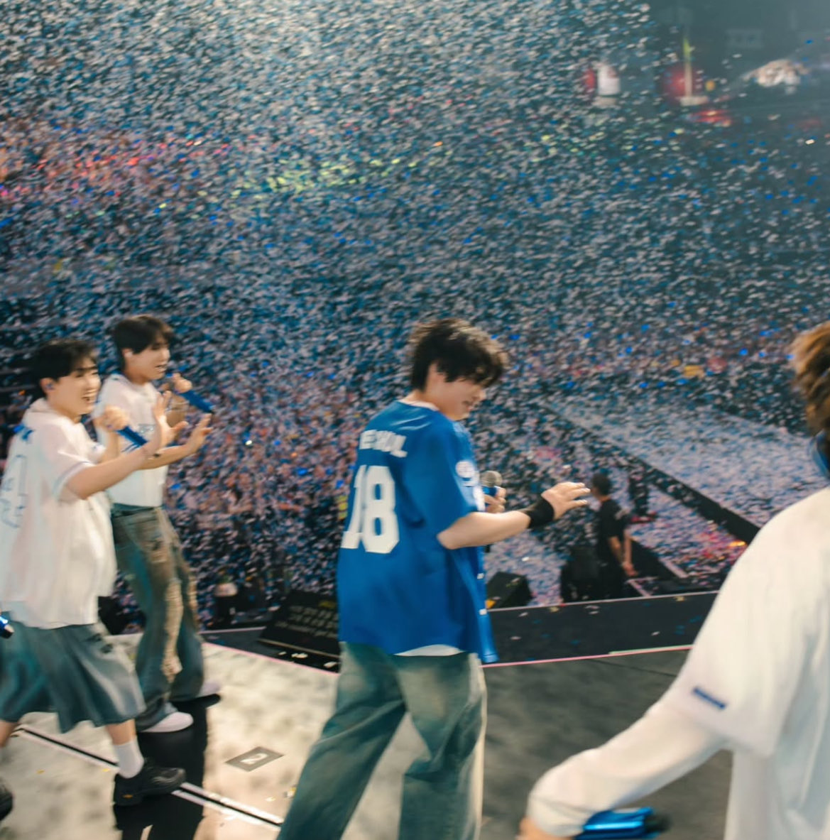 mar 🦕; tweet media