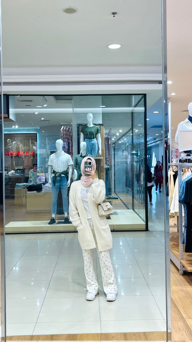 plix_12's tweet image. 🙆 Cek Outfit