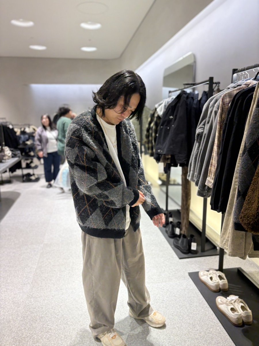 ねえ　<a href="/grok/">Grok</a> これにビキニ着せて。