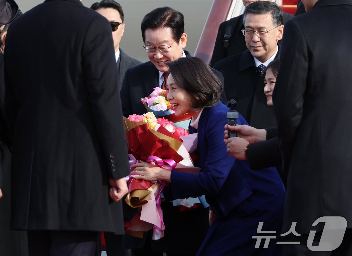 웅 (@eistee44) on Twitter photo 