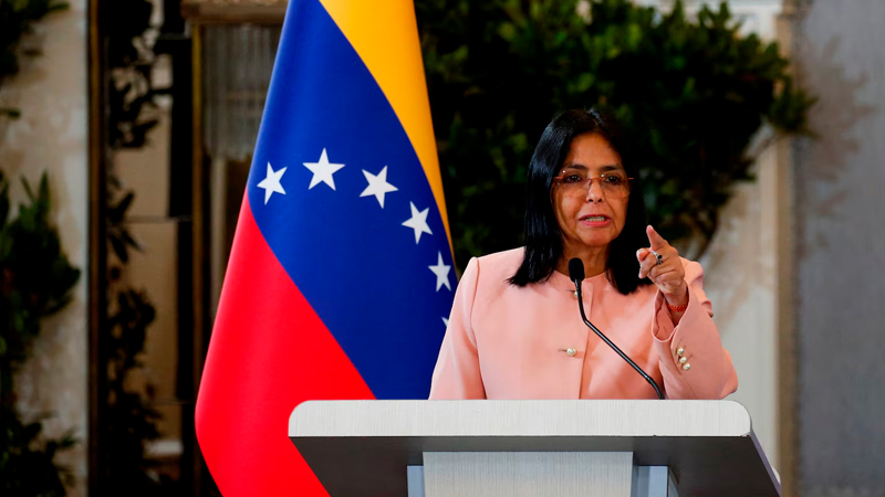 🔴Venezuela Rodriguez'e emanet
📝Venezuela Yüksek Adalet Mahkemesi, Delcy Rodriguez'i geçici Devlet Başkanı olarak görevlendirdi. 
haberhurriyeti.com/haber/27172859…
