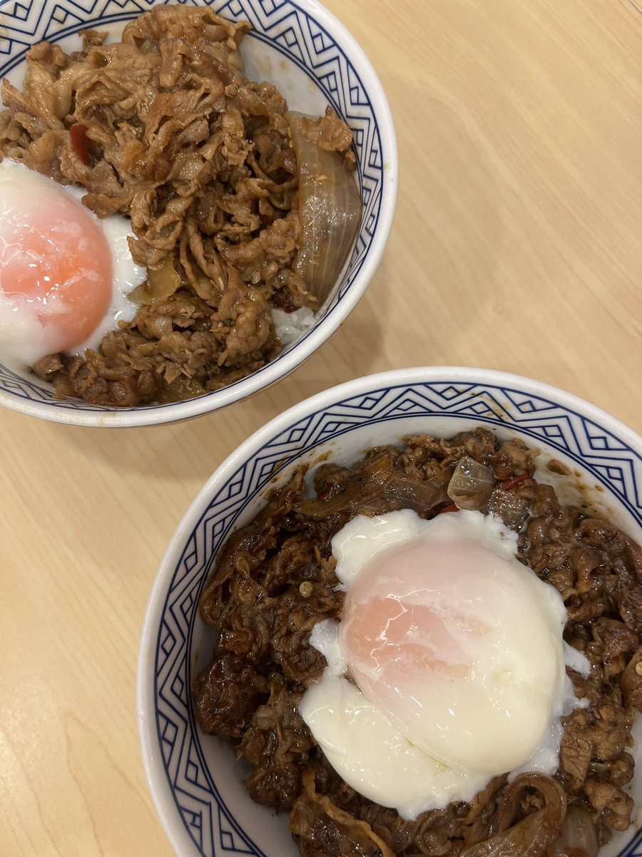 daywithshall's tweet image. nomnom🍲