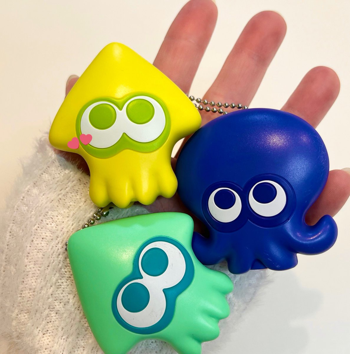 くぅー(> <｡)🍻🤍◝✩

年末年始思う存分美味しいものいただいたので今夜はカレイの煮付けで🐟𖤐⸒⸒

ガチャガチャ見つけたのでまわしました🙌🏻︎🎀
明日から頑張りましょう🥹✨