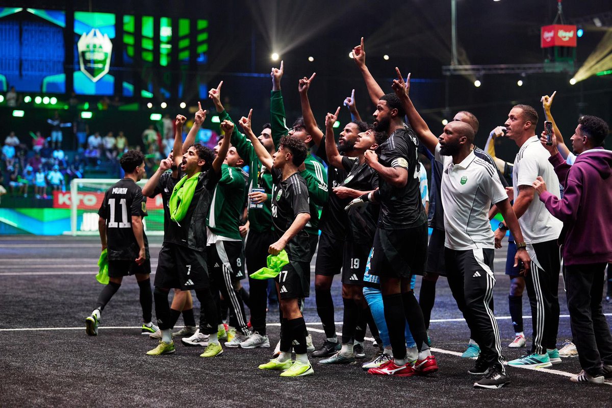 الأخضر يدشن مشواره في كأس الملوك بفوز مثير على المكسيك.. ومواجهات عربية مرتقبة اليوم
<a href="/almaystrw51342/">متعب الجوهر( المايسترو)</a> 
الرياض - متعب الجوهر 

استهل المنتخب السعودي مشاركته في كأس الملوك للمنتخبات 2026 بانتصار مثير على نظيره المكسيكي بنتيجة 4–3، في اللقاء الذي أُقيم مساء السبت ضمن منافسات المجموعة