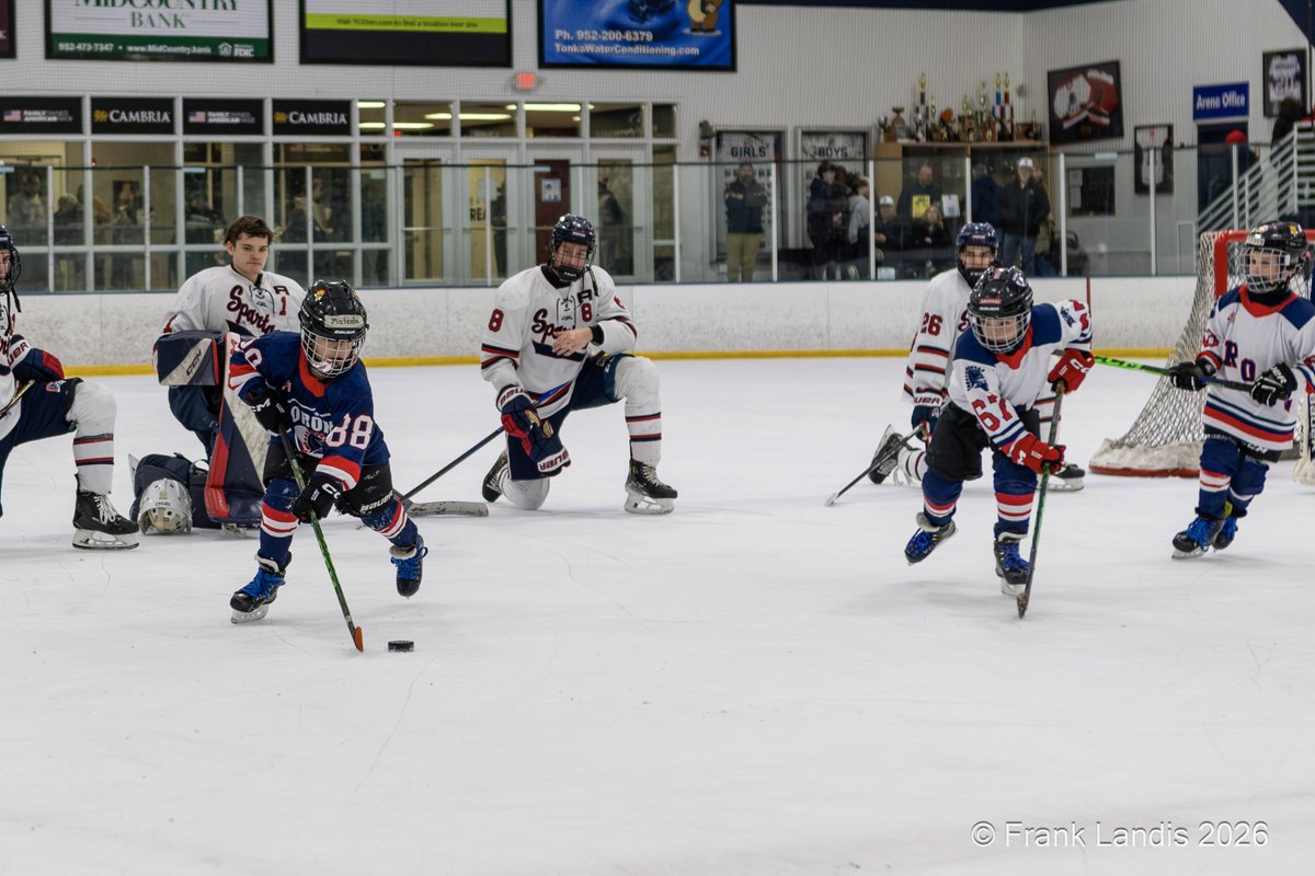 frank_landis's tweet image. During intermissions at the Orono men's hockey game, Orono Youth Hockey teams gave a brief scrimmage.

@Oronoboyshockey
@OronoSpartans
@GirlsHockey_OGH
@YouthHockeyHub
@ClassAHockeyGuy
@TheLewCrew22
@followthepuck
@StribVarsity
@OYHA_Official