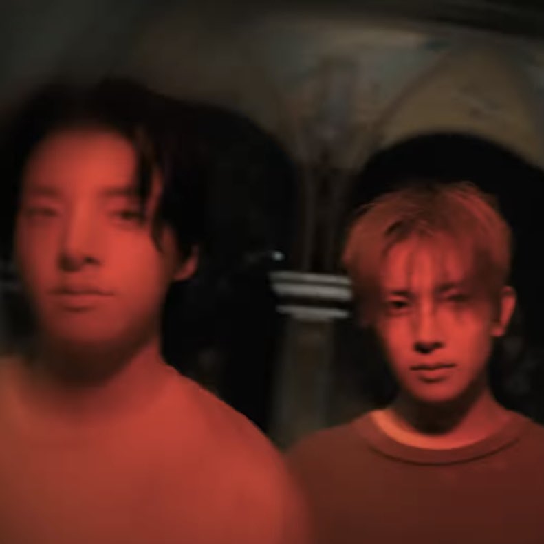 LivingInFall's tweet image. the couple and their songs 🫶🏻