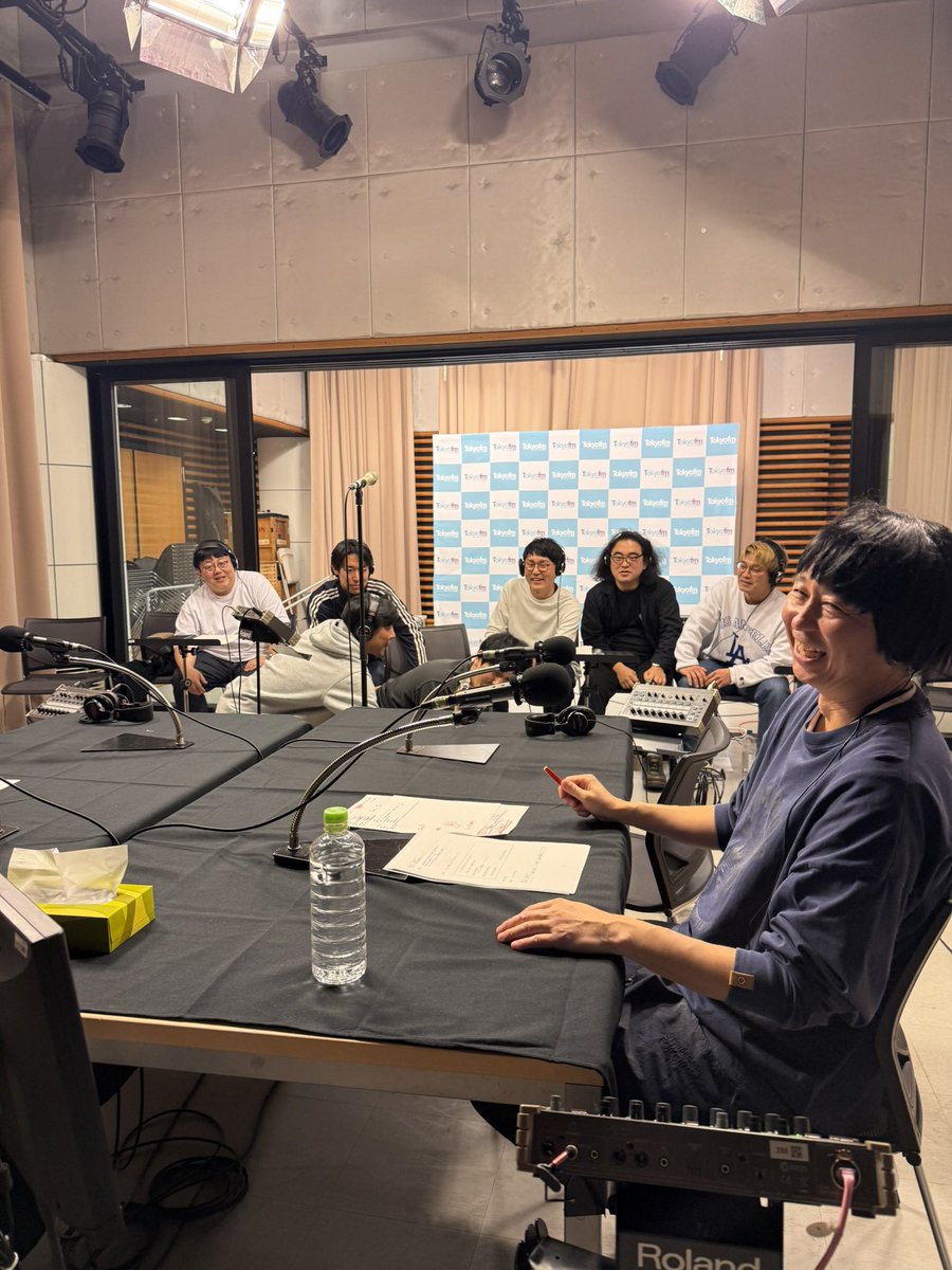 #snd

本日20時からラジオ📻
『有吉弘行のSUNDAY NIGHT DREAMER』
新年最初の放送は、【トーク新年会2026】。

大食いバトルが終わり🔚
新しい試みとなります。
縁起の良い番組になっていると思います。
よろしくお願いします🙇