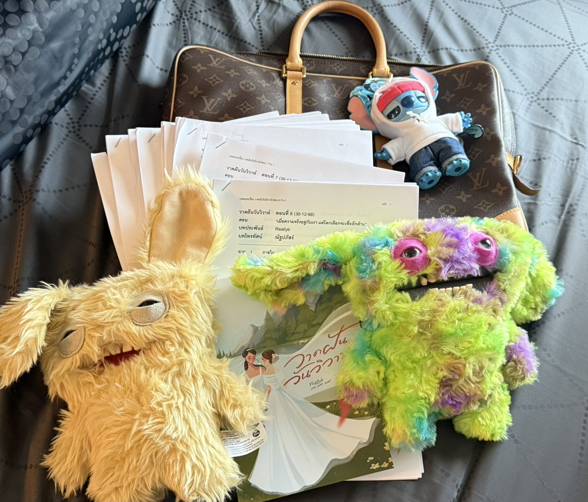 paajaew's tweet image. #วาดฝันวันวิวาห์ 
#InLoveForever
สวัสดีปีใหม่แฟนละครที่รอติดตาม #วาดฝัน ทุกคน ทีแรกก็ว่าจะเตรืยมงานไปแบบเงียบๆ แต่เช้านี้มีหลายข้อความที่ tag @paajaew เข้ามาใน X พอได้อ่านแล้วก็เลยคิดว่าน่าจะมีการรายงานความคืบหน้าของการทำงาน…