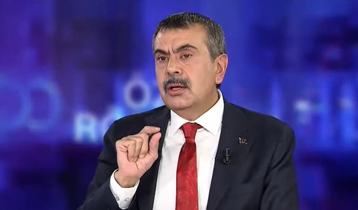 AKADEMİLER NEREDE YUSUF TEKİN!
-MEB, akademilerin kontenjan dağılımlarını neden açıklamıyor?
-MEB, hangi branşların hangi ilde eğitim alacağını neden açıklamıyor?
-MEB akademilerin ne zaman faaliyete geçeceğini ve akademik takviminin detaylarını neden açıklamıyor?

Kendi fikri ve