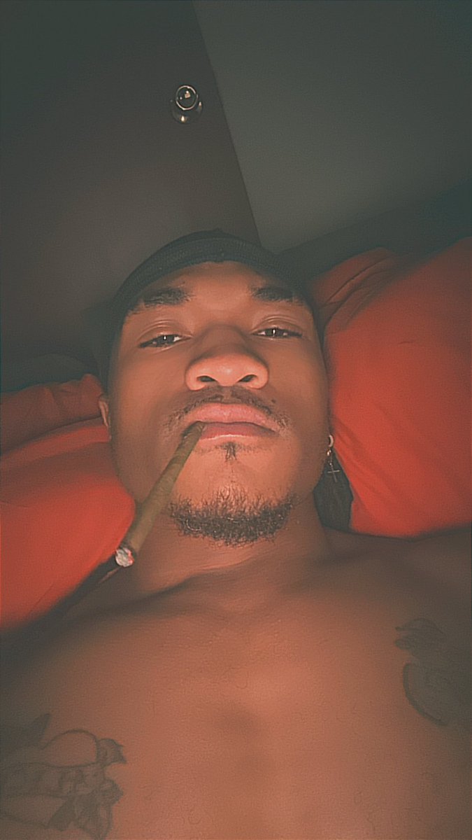 Goodnight 💤😴 

snapchat.com/t/ejmYxUw7