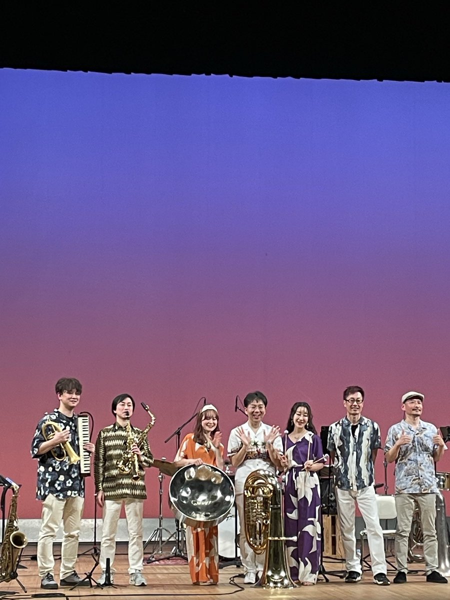 mswhitesnow1's tweet photo. 最高のライブでした。年明けの幸福な時間でした!TMPの皆さんありがとうございました😭 #tropicalmproject #TMP https://t.co/ZUnSis0jTO
