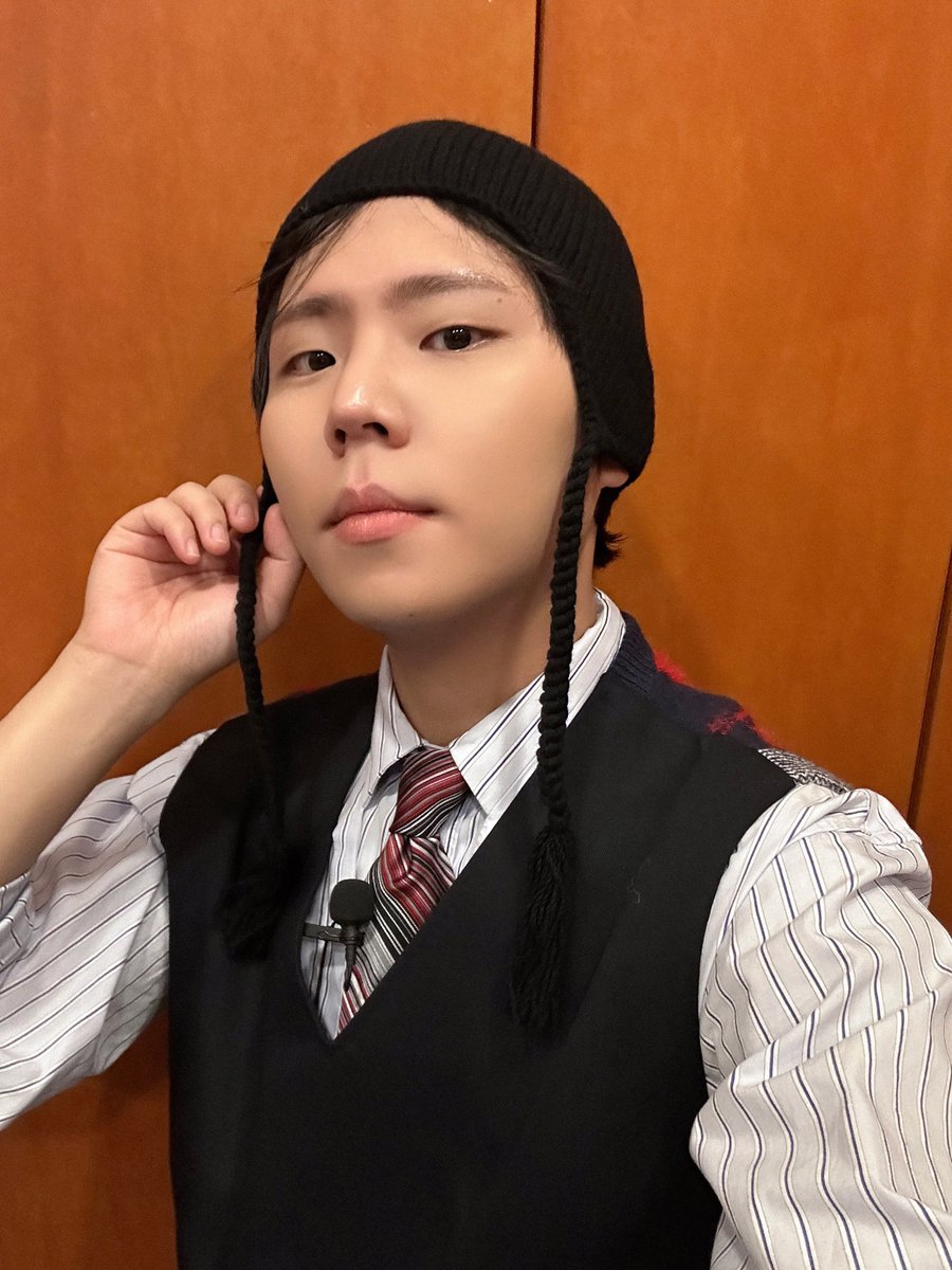 meet_the_seung's tweet image. 형님들과 함께 신년회 즐기고 왔습니다🌀

🔗youtu.be/qaoNKG6GV9M

#정승환 #JungSeungHwan 
#요정재형