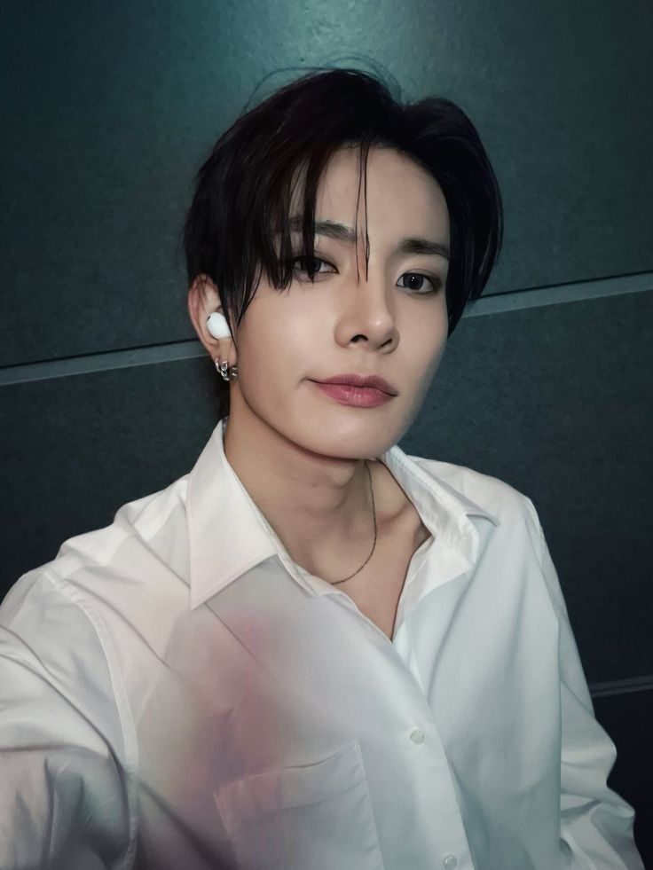 𝙆𝘼𝙇𝘼𝙉𝙂 𝙈𝘼𝙃𝙄𝙅𝘼. tweet media