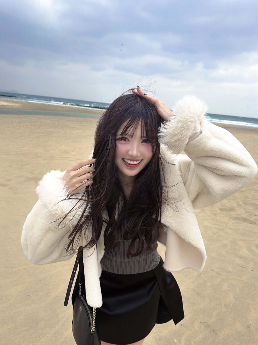 lvcharmkaren's tweet photo. 寒すぎて冬 https://t.co/bsfzmOvgZR