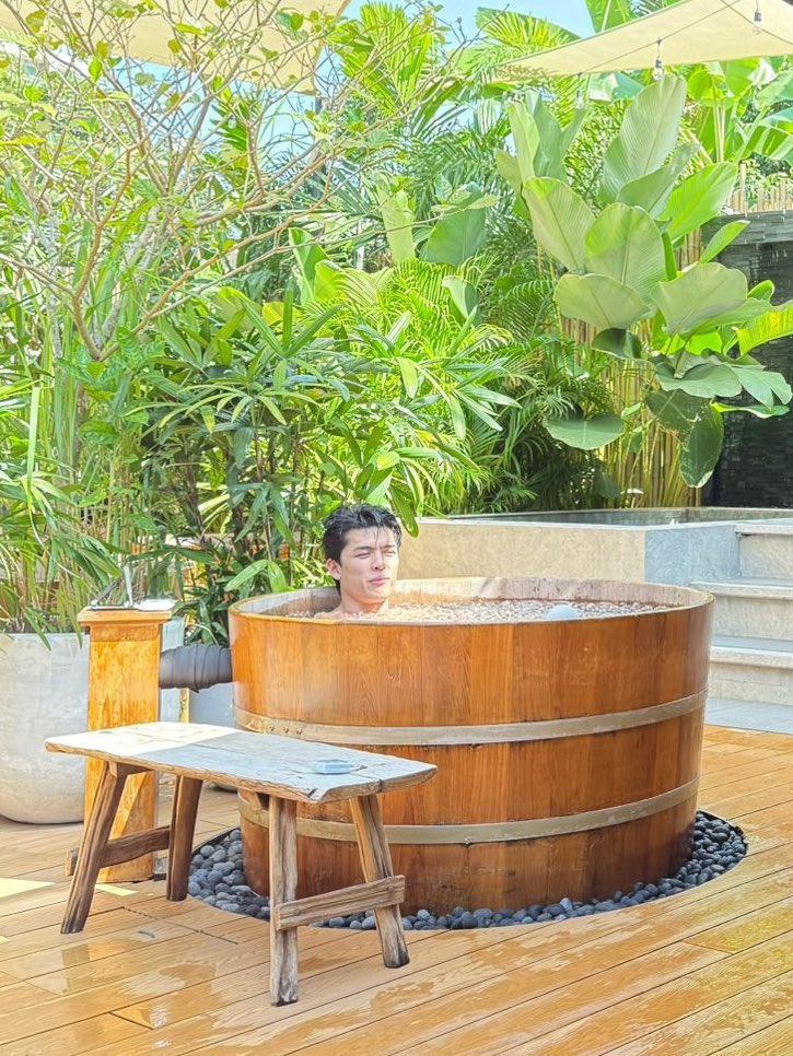 สิ่งที่ได้ไปต่อในปี 2026 ของพี่จอส 

1. Ice bath 🧊✨ — #JossWayar