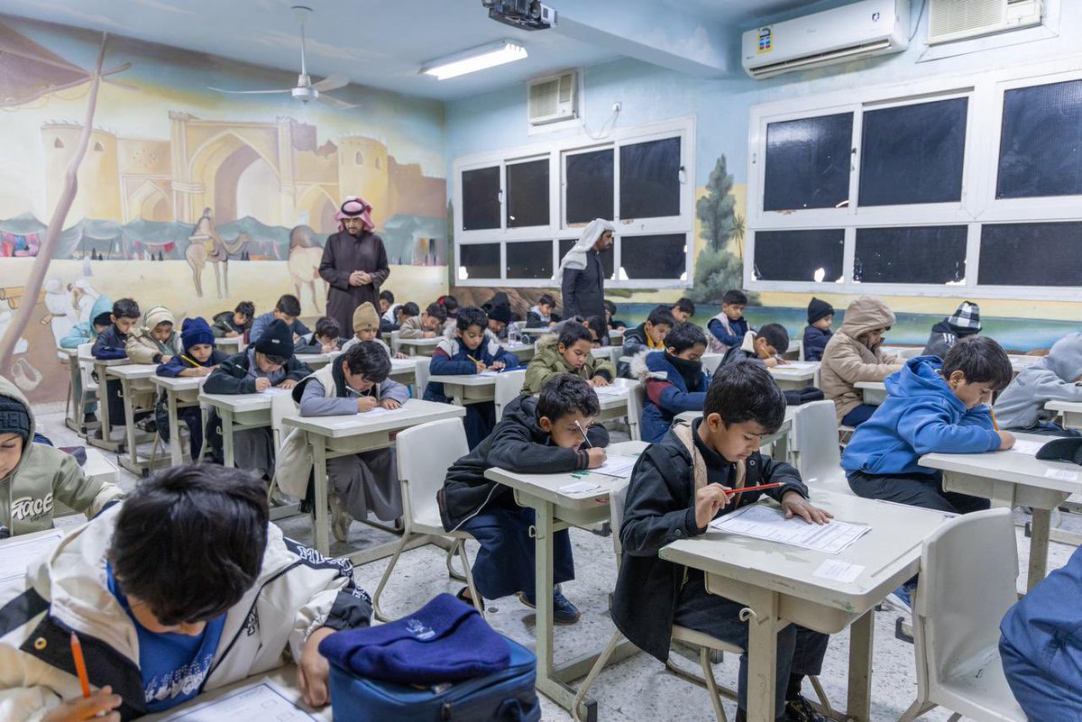 MOE_HHL's tweet image. انطلقت اختبارات الفصل الدراسي الأول في مدارس #تعليم_حائل  للعام الدراسي 1447هـ  بعد استكمال جميع الاستعدادات والتجهيزات للاختبارات وتفعيل اليوم الدراسي.