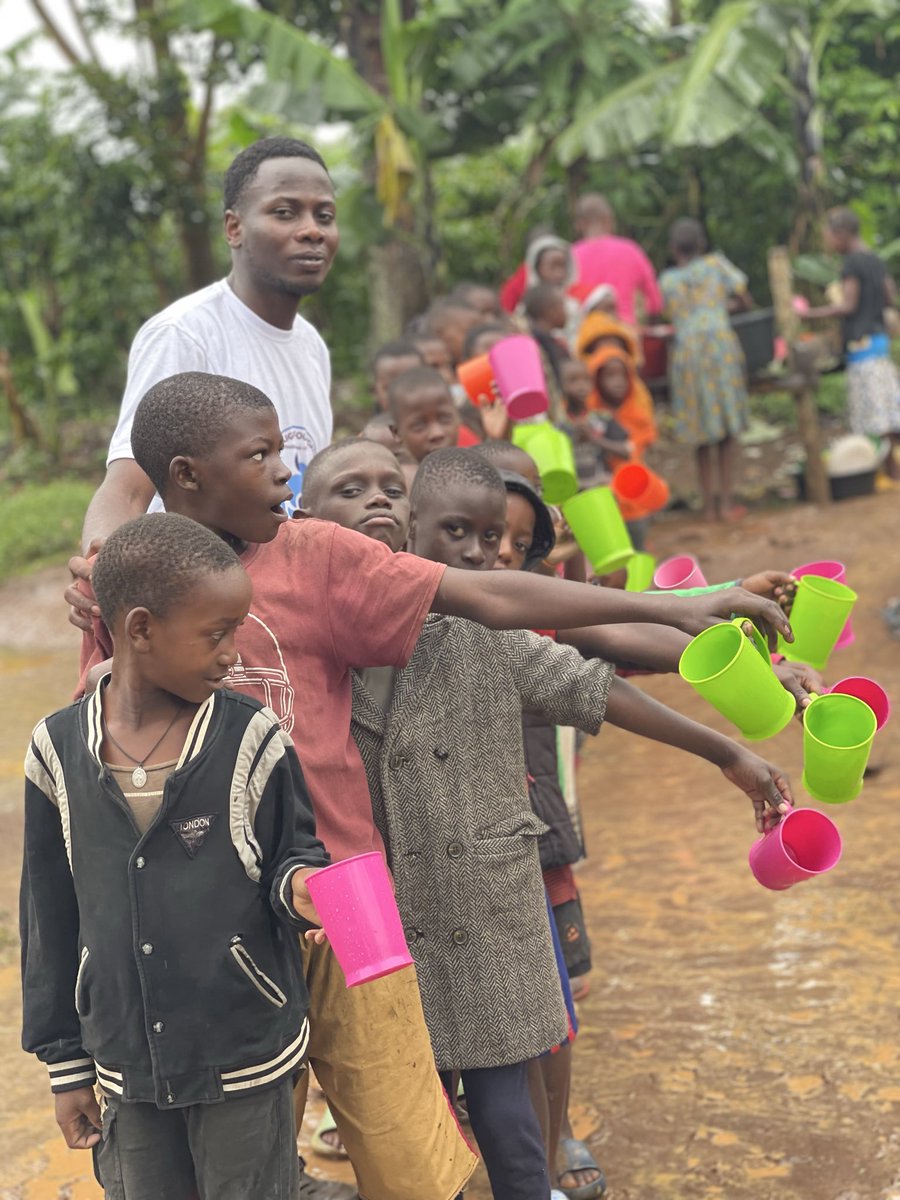 raiselight12's tweet image. Another day to thank Jesus for the daily bread at our shelter.
May Jesus bless every giver,may your hands never fail to receive, in Jesus’s mighty name.
I thank everyone who steps into the shoes of these poor children and chooses to sacrifice by giving to help .